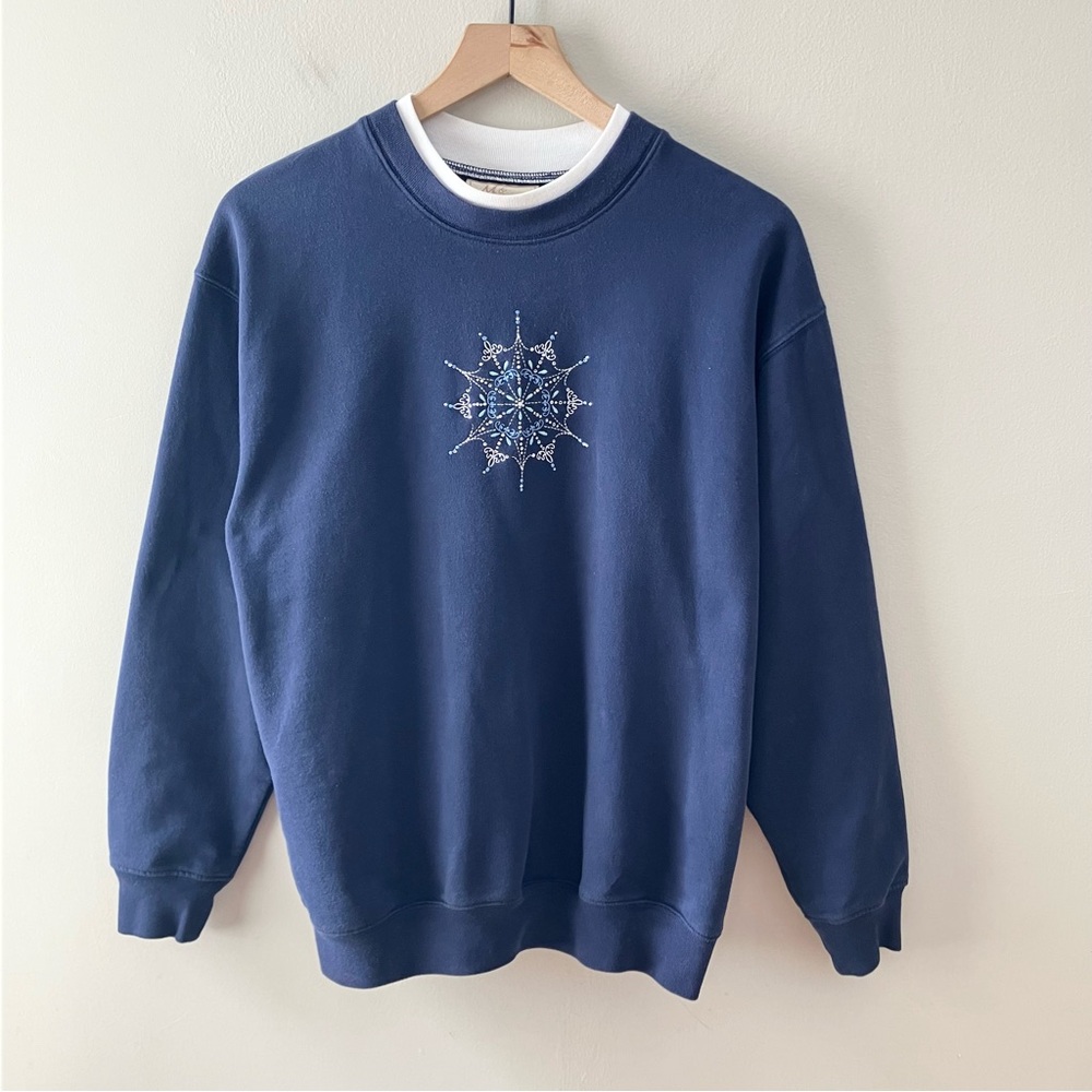 M & C SPORTSWEAR Embellished Snowflake Crewneck Sweatershirt